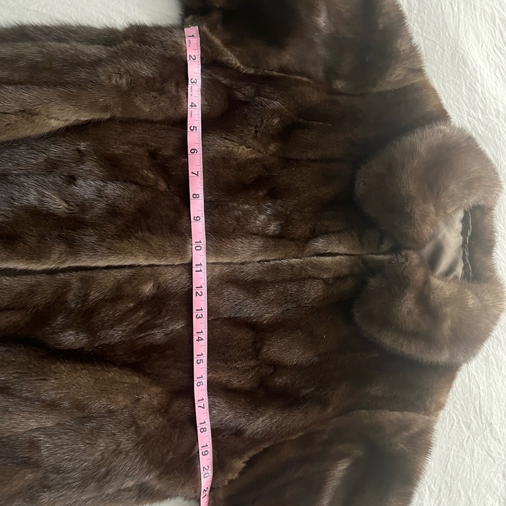 Luxurious Vintage Dark Brown Mink Fur Jacket - Picture 12 of 12